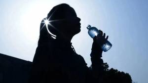喝8杯「太多」，喝「太少」促癌，乳癌患者到底每天该喝几杯水？